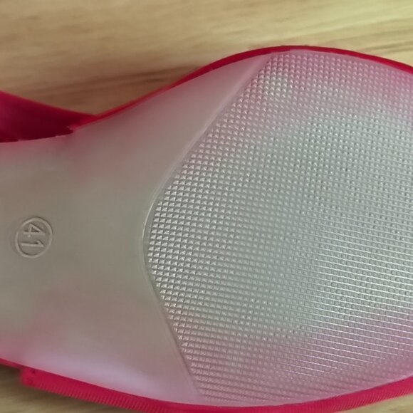 Women’s Red High Heel Pumps + Matching Patent Purse | Size 8.5 | Set - $15.00 - Picture 6 of 6